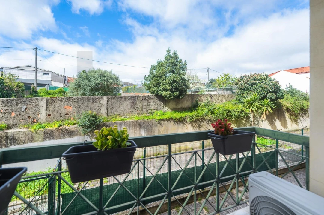 Apartamento T3 para Venda em Queluz e Belas Foto 48