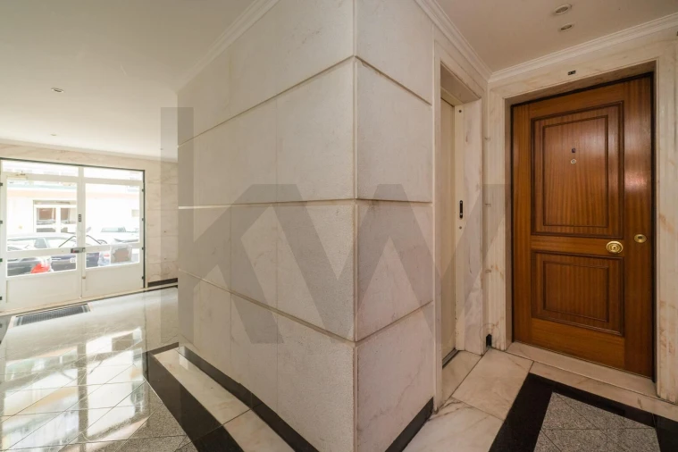 Apartamento T3 para Venda em Queluz e Belas Foto 11