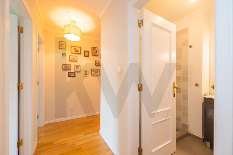 Apartamento T3 para Venda em Queluz e Belas Foto 47