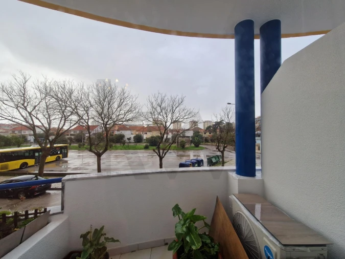 Apartamento T2 para Venda em Costa da Caparica Foto 10