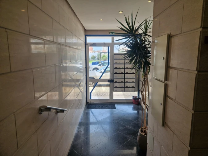 Apartamento T2 para Venda em Costa da Caparica Foto 18