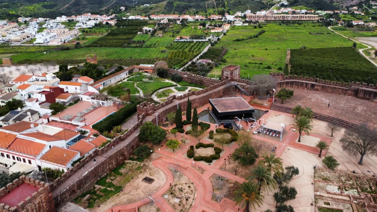 Armazém para Venda em Silves Foto 20