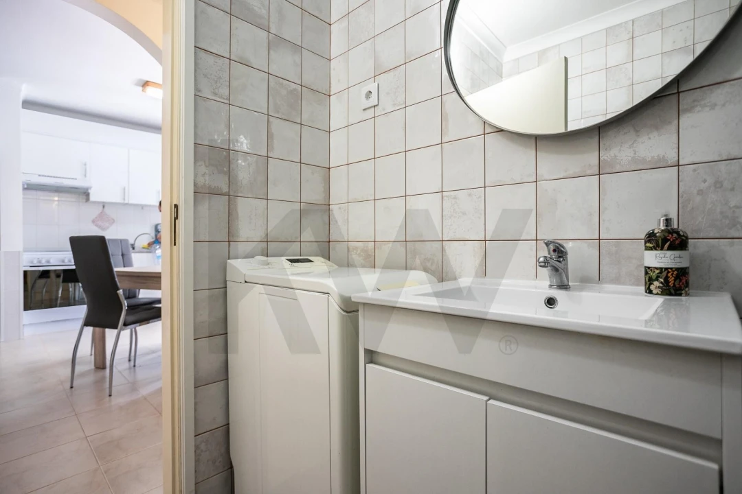 Apartamento T1 para Venda em Portimão Foto 10