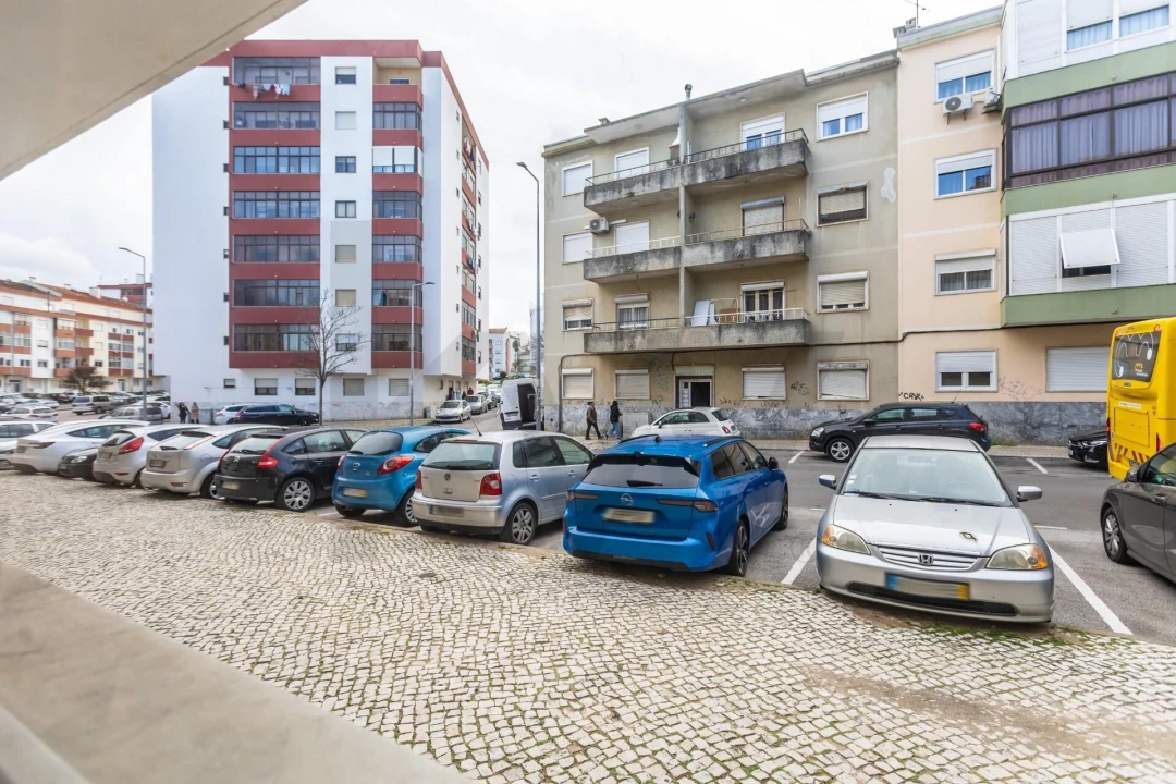 Apartamento T3 para Venda em Amora Foto 23