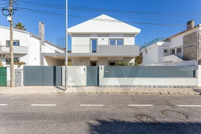 Moradia T4 para Venda em Oeiras e São Julião da Barra, Paço de Arcos e Caxias