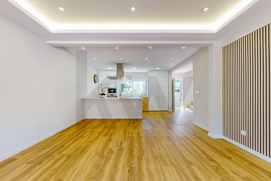 Moradia T4 para Venda em Oeiras e São Julião da Barra, Paço de Arcos e Caxias Foto 3