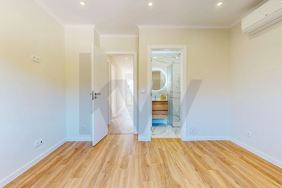 Moradia T4 para Venda em Oeiras e São Julião da Barra, Paço de Arcos e Caxias Foto 28