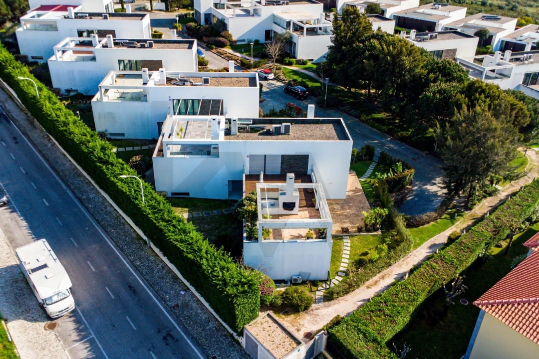 Moradia T4 para Venda em Agualva e Mira-Sintra Foto 43