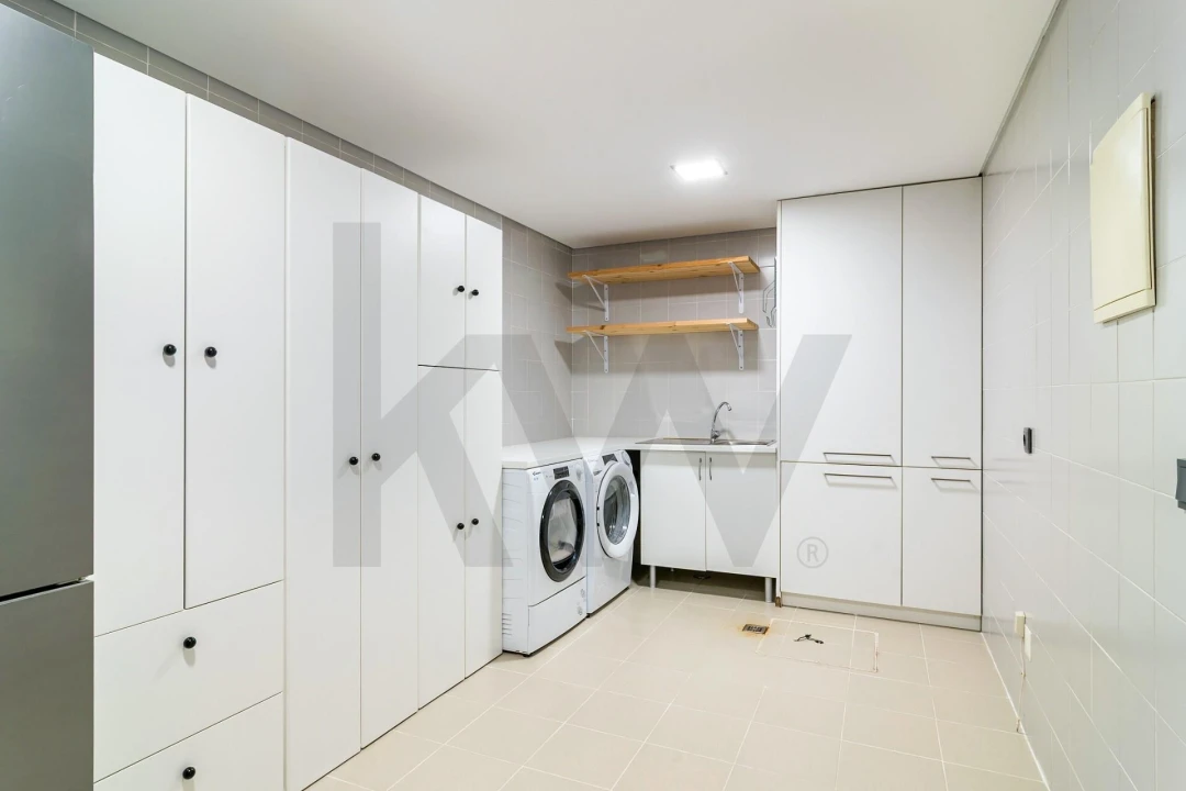 Moradia T4 para Venda em Agualva e Mira-Sintra Foto 35