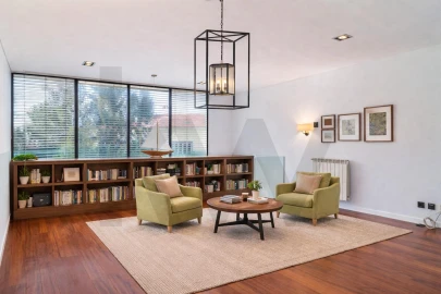 Moradia T4 para Venda em Agualva e Mira-Sintra