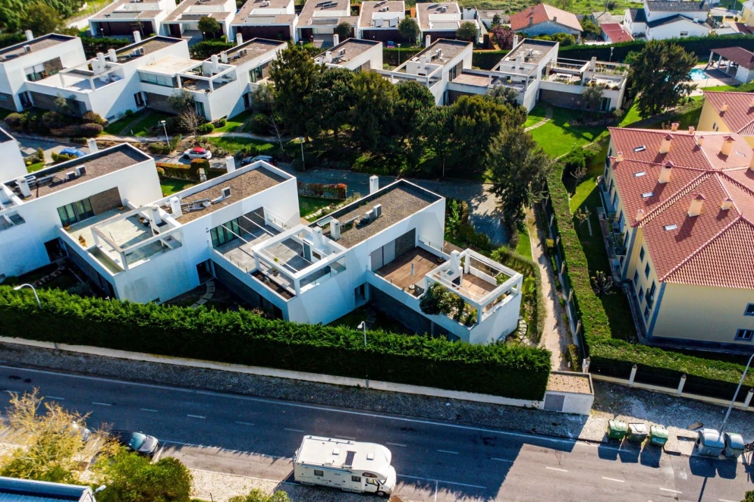 Moradia T4 para Venda em Agualva e Mira-Sintra Foto 4