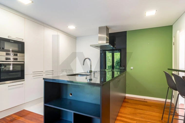 Moradia T4 para Venda em Agualva e Mira-Sintra Foto 10