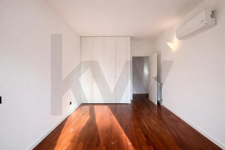 Moradia T4 para Venda em Agualva e Mira-Sintra Foto 17