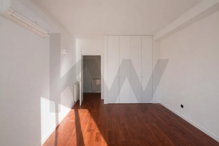 Moradia T4 para Venda em Agualva e Mira-Sintra Foto 21