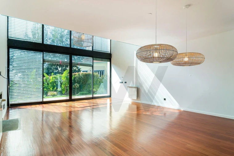 Moradia T4 para Venda em Agualva e Mira-Sintra Foto 7