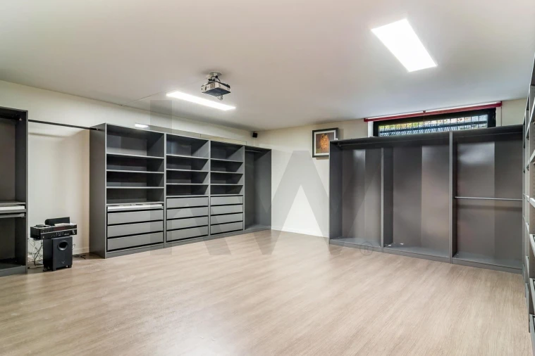 Moradia T4 para Venda em Agualva e Mira-Sintra Foto 34