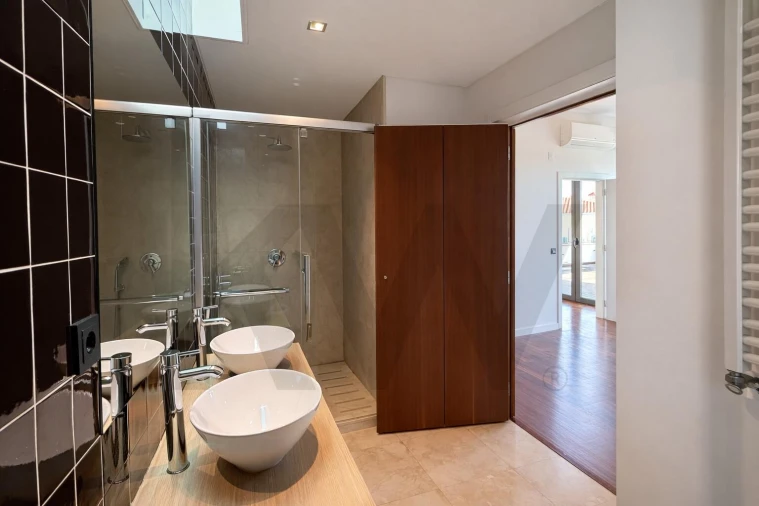 Moradia T4 para Venda em Agualva e Mira-Sintra Foto 25