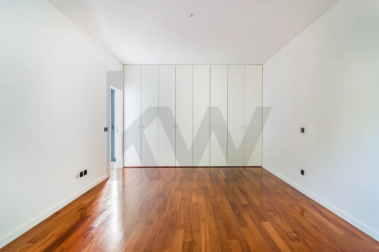 Moradia T4 para Venda em Agualva e Mira-Sintra Foto 25