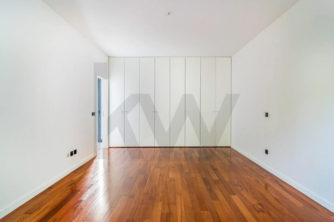 Moradia T4 para Venda em Agualva e Mira-Sintra Foto 25