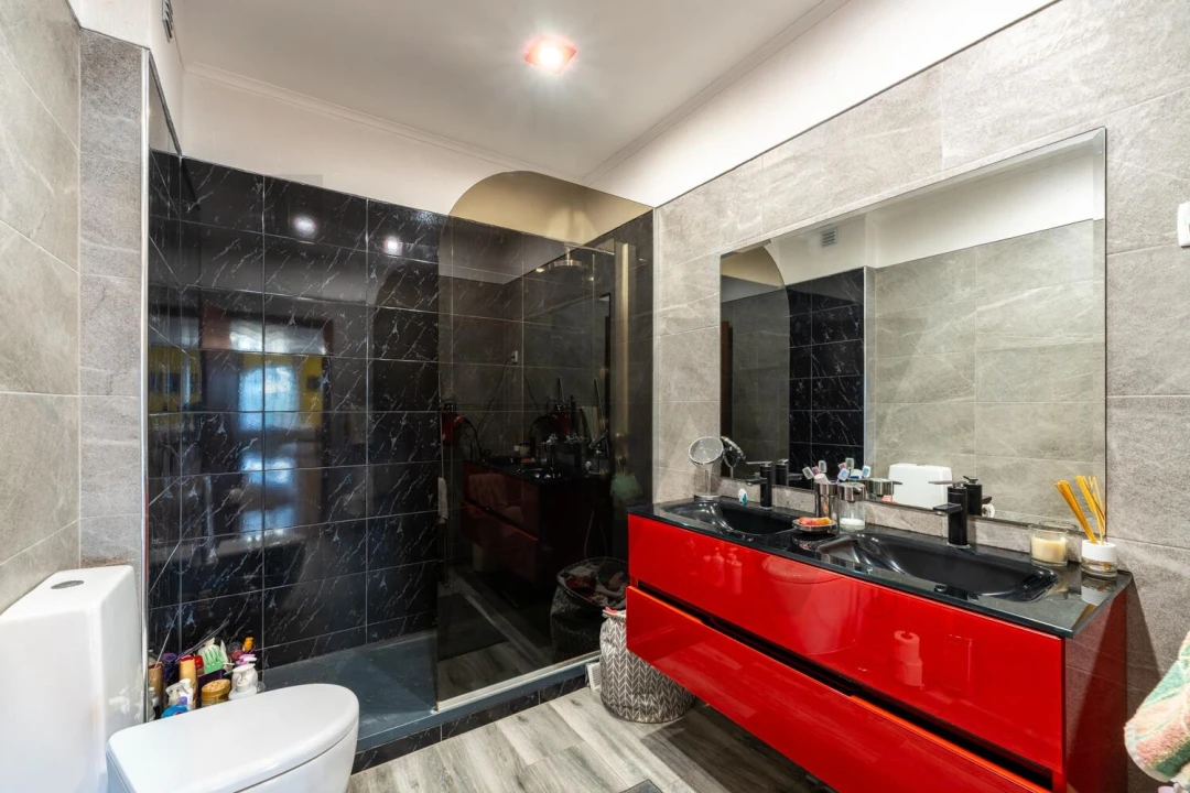 Moradia T5 para Venda em Santo Antonio da Charneca Foto 11