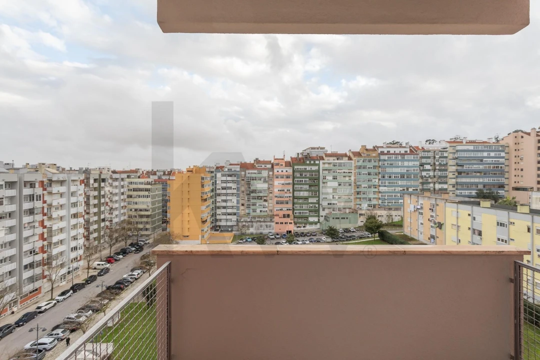 Apartamento T5 para Venda em São Domingos de Benfica Foto 20