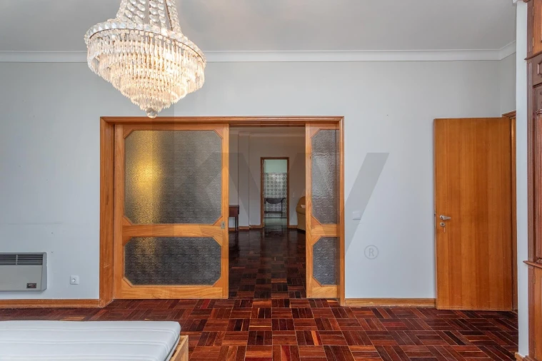 Apartamento T5 para Venda em São Domingos de Benfica Foto 39