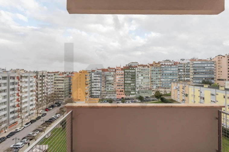 Apartamento T5 para Venda em São Domingos de Benfica Foto 20