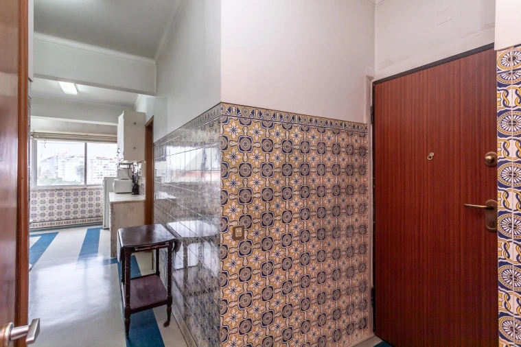 Apartamento T5 para Venda em São Domingos de Benfica Foto 13