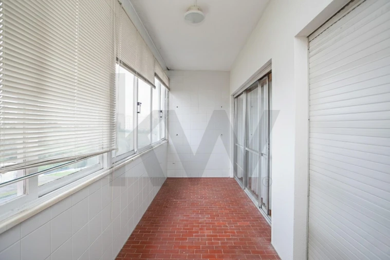 Apartamento T5 para Venda em São Domingos de Benfica Foto 8