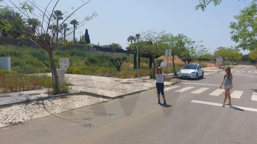 Moradia T4 para Venda em Albufeira e Olhos de Água Foto 29