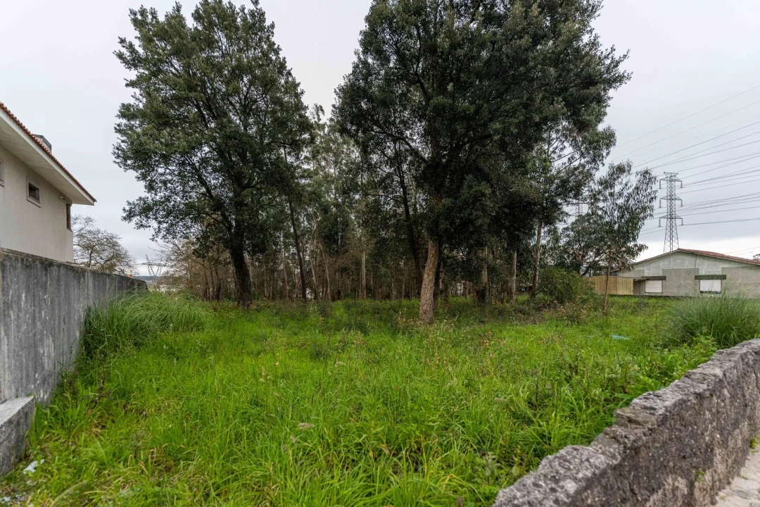 Terreno para Venda em Cidade da Maia Foto 24