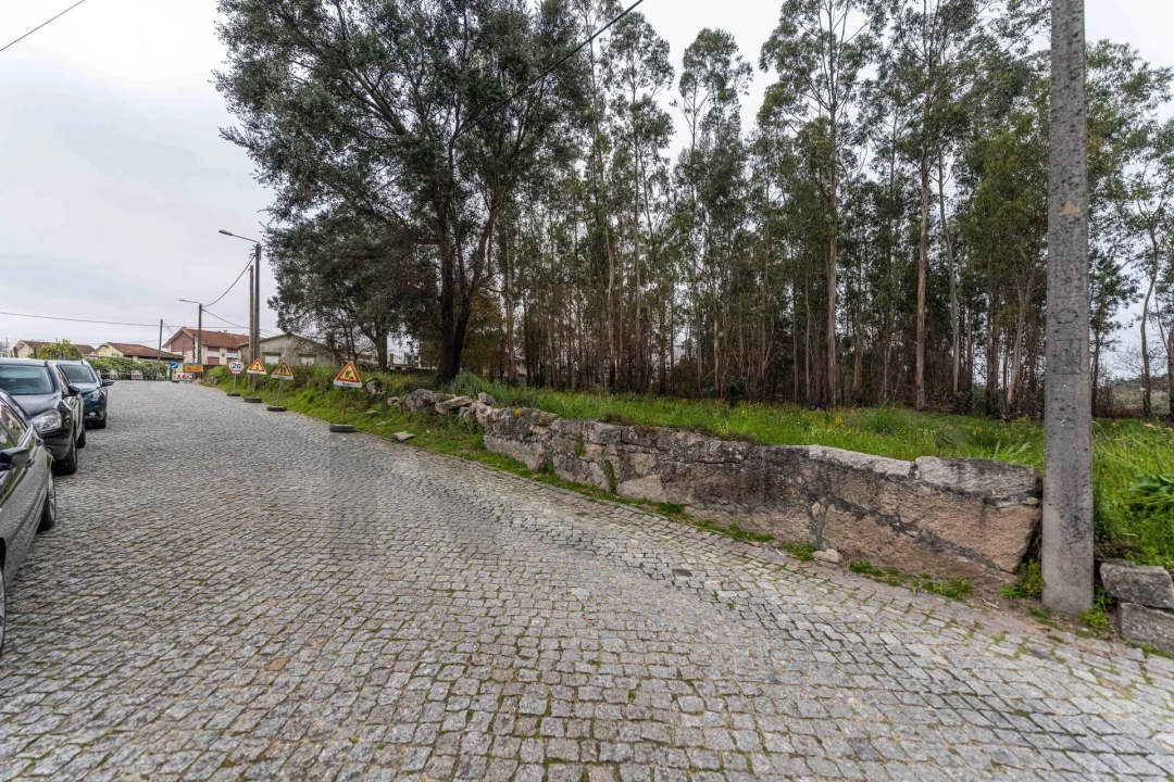 Terreno para Venda em Cidade da Maia Foto 19