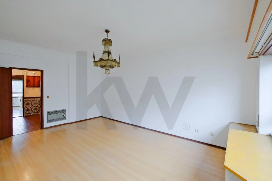 Apartamento T2 para Venda em Carcavelos e Parede Foto 3