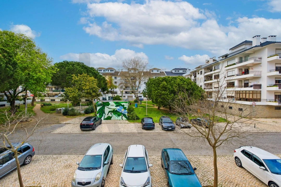 Apartamento T2 para Venda em Carcavelos e Parede Foto 19
