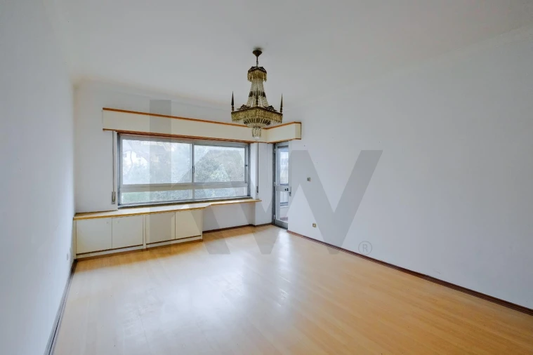 Apartamento T2 para Venda em Carcavelos e Parede Foto 1