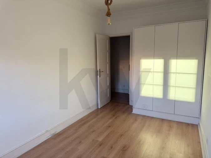 Apartamento T1 para Arrendamento em Avenidas Novas Foto 2