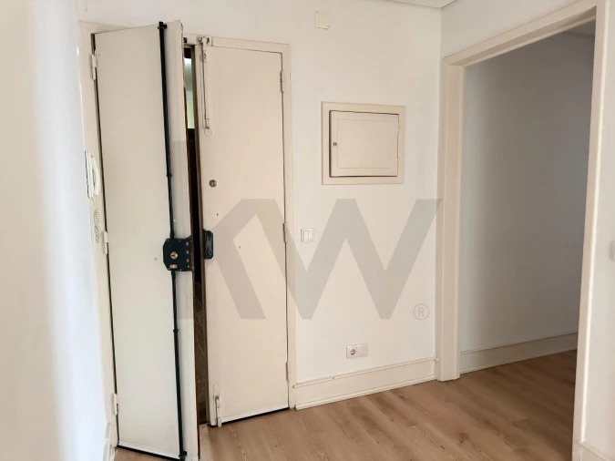 Apartamento T1 para Arrendamento em Avenidas Novas Foto 12