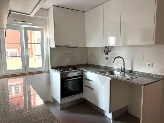 Apartamento T1 para Arrendamento em Avenidas Novas Foto 13