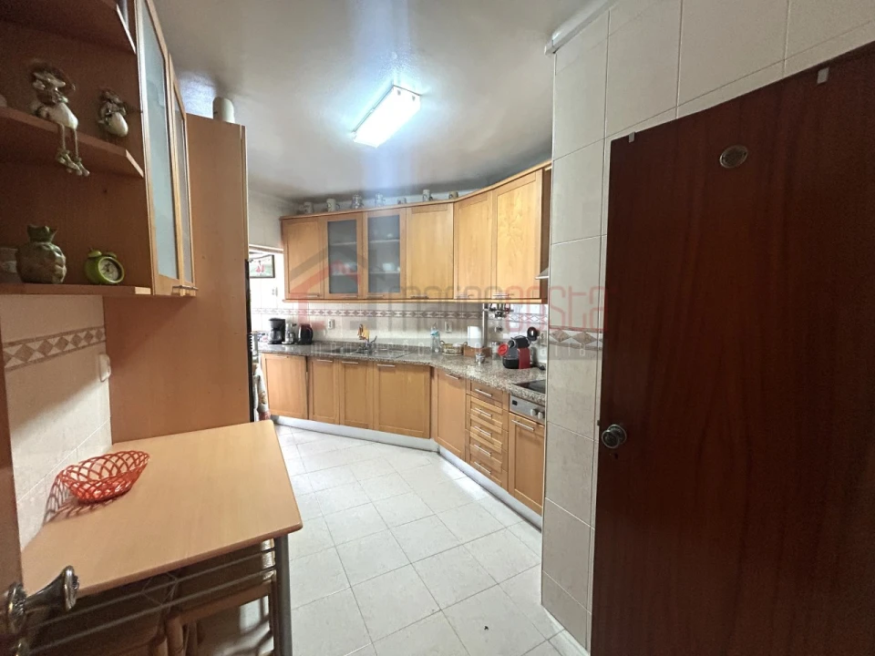 Apartamento T3 para Venda em Odivelas Foto 4