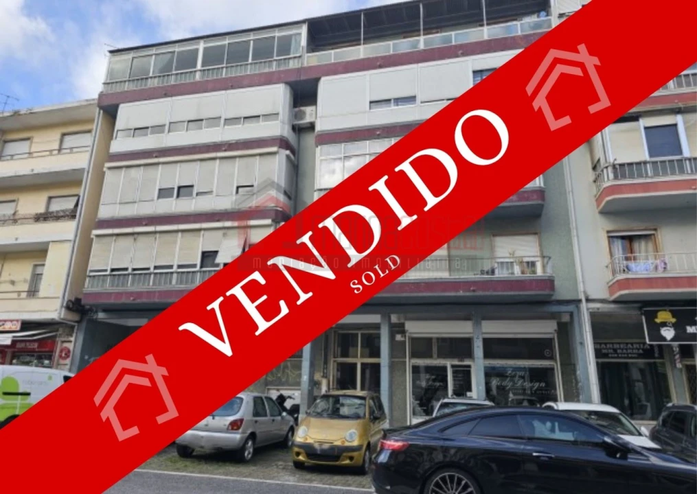 Apartamento T3 para Venda em Odivelas Foto 1