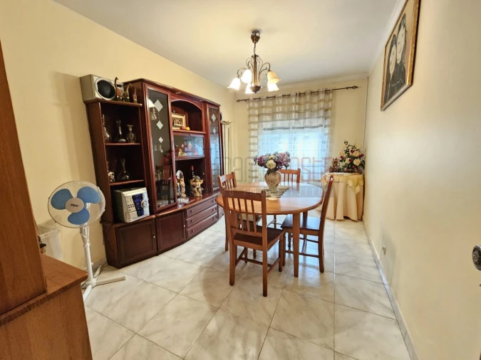 Apartamento T3 para Venda em Odivelas Foto 9