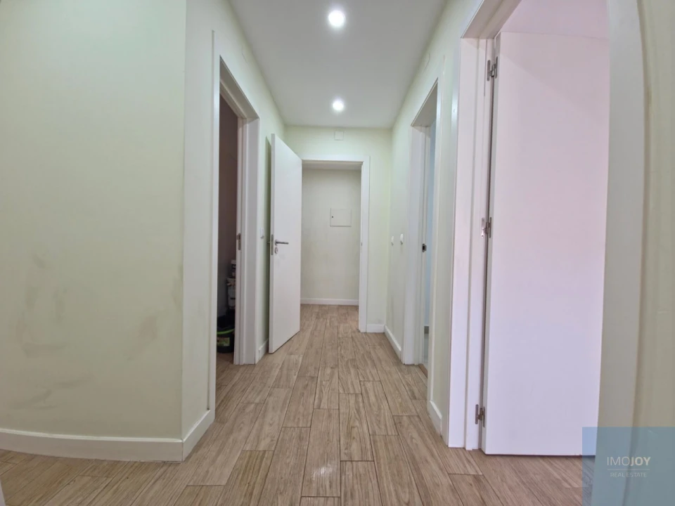 Apartamento T3 para Arrendamento em Carnaxide e Queijas Foto 9