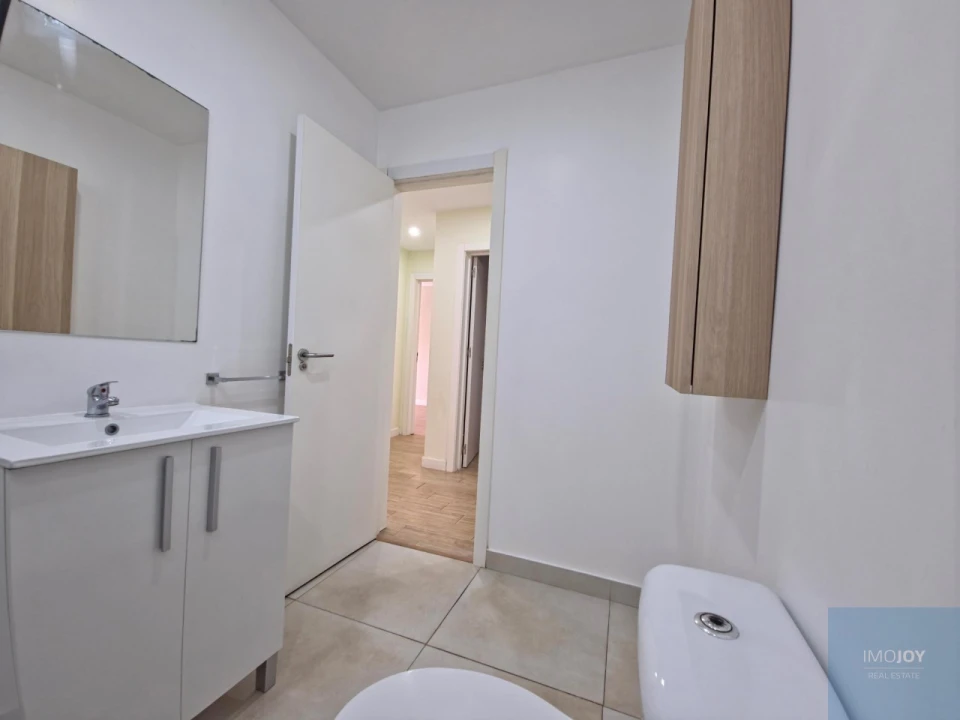 Apartamento T3 para Arrendamento em Carnaxide e Queijas Foto 18