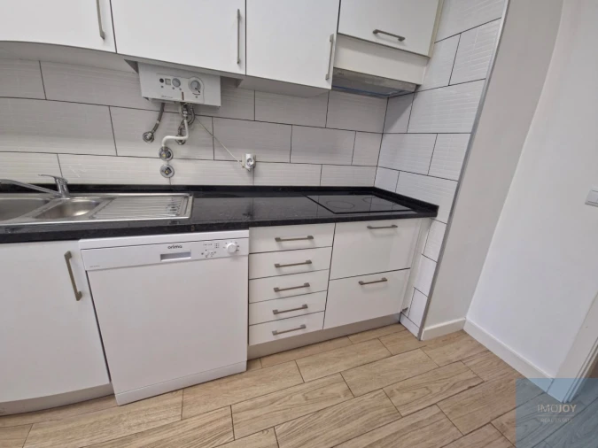 Apartamento T3 para Arrendamento em Carnaxide e Queijas Foto 6