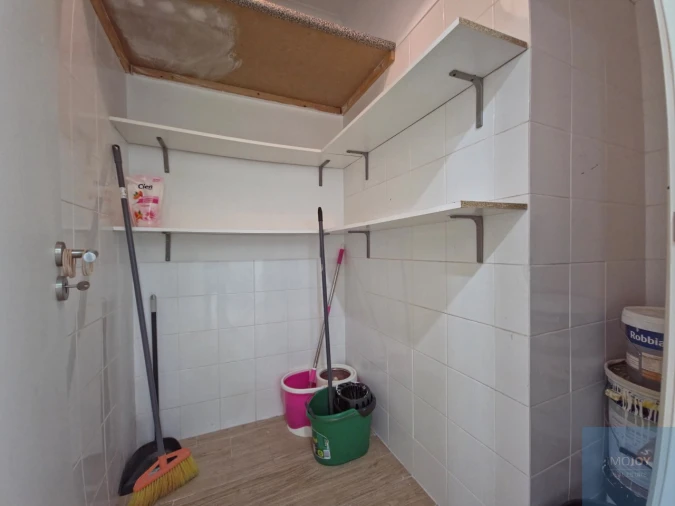 Apartamento T3 para Arrendamento em Carnaxide e Queijas Foto 7