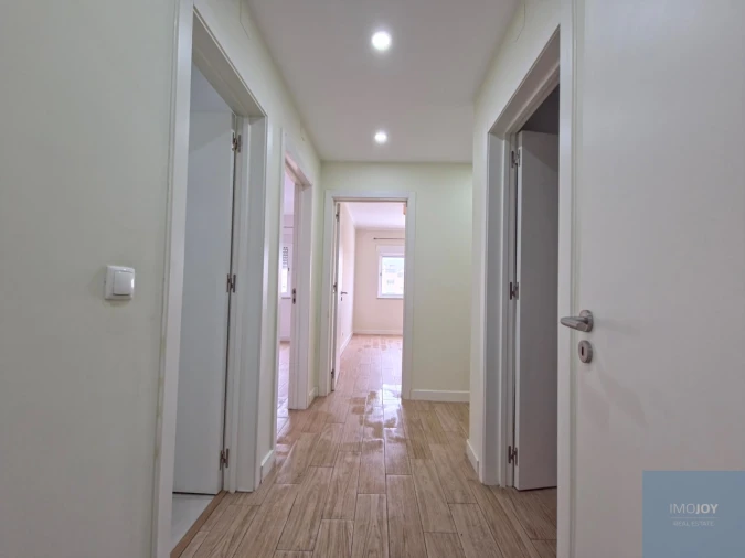 Apartamento T3 para Arrendamento em Carnaxide e Queijas Foto 10