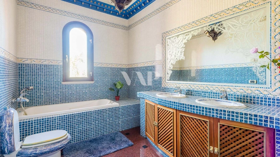 Moradia T5 para Venda em Quarteira Foto 24