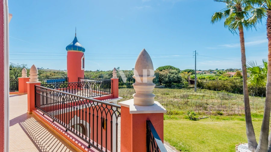 Moradia T5 para Venda em Quarteira Foto 15