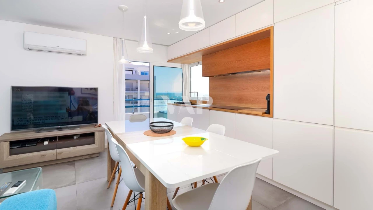 Apartamento T3 para Arrendamento em Quarteira Foto 7