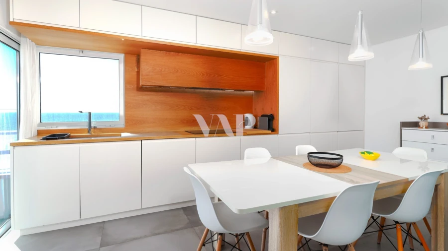 Apartamento T3 para Arrendamento em Quarteira Foto 6